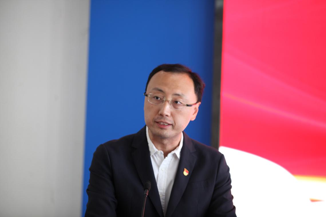 研究院團(tuán)委(wei)書記李迪克同志(zhì)講話(hua)