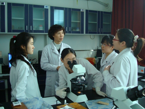 檢(jian)驗(yàn)科(ke)黨支部(bu).jpg